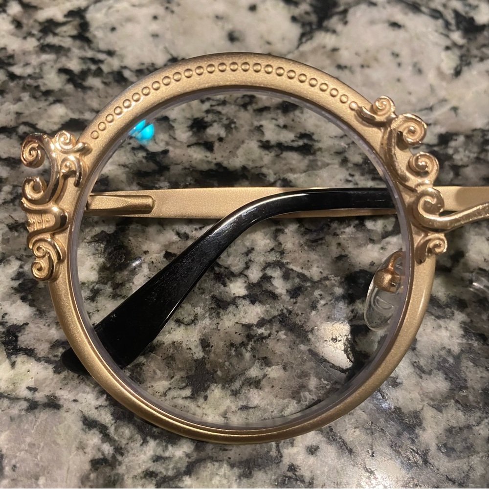 Vintage Gold Round Glasses - Picture 2 of 3